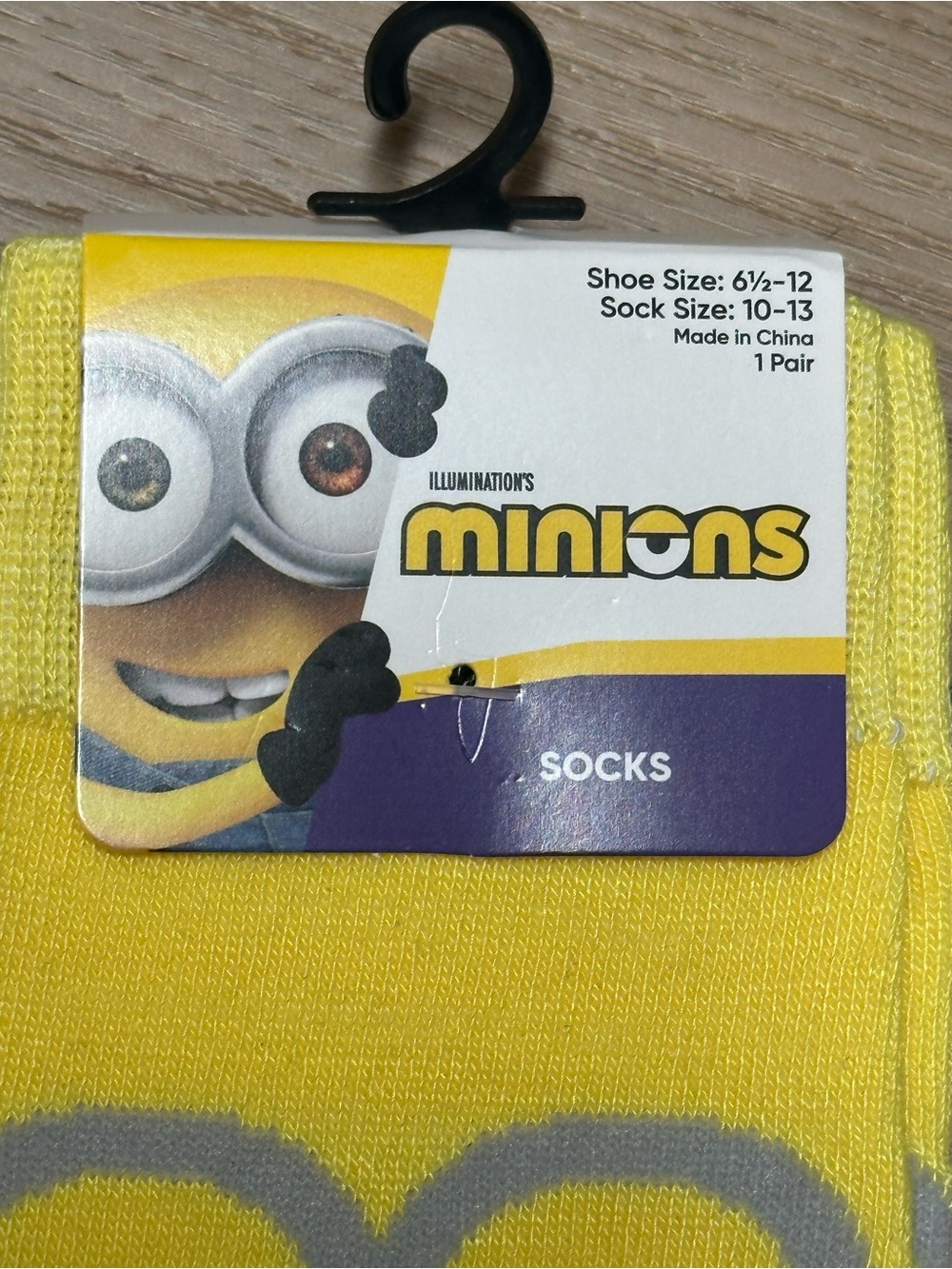 🍌 Illumination Minions Character Novelty Crew Socks - Picture 2 of 5